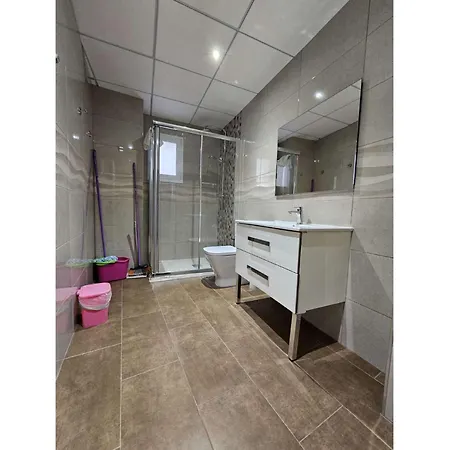 Turísticos Kenzamin * Alicante