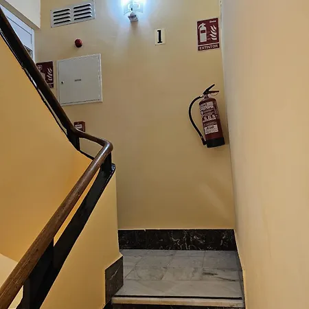 Turísticos Kenzamin * Alicante