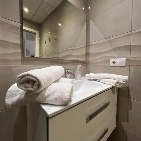 Turísticos Kenzamin * Alicante